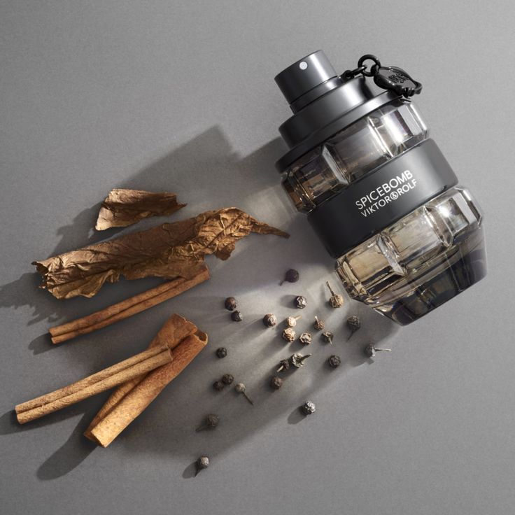 Viktor&Rolf Spicebomb EDT (H) 90ml