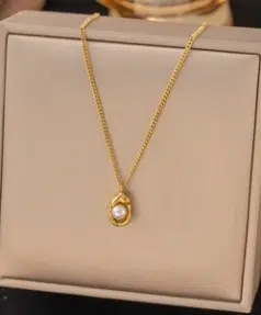 Collar 10